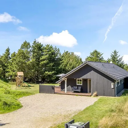 Joseline Holiday home Blavand